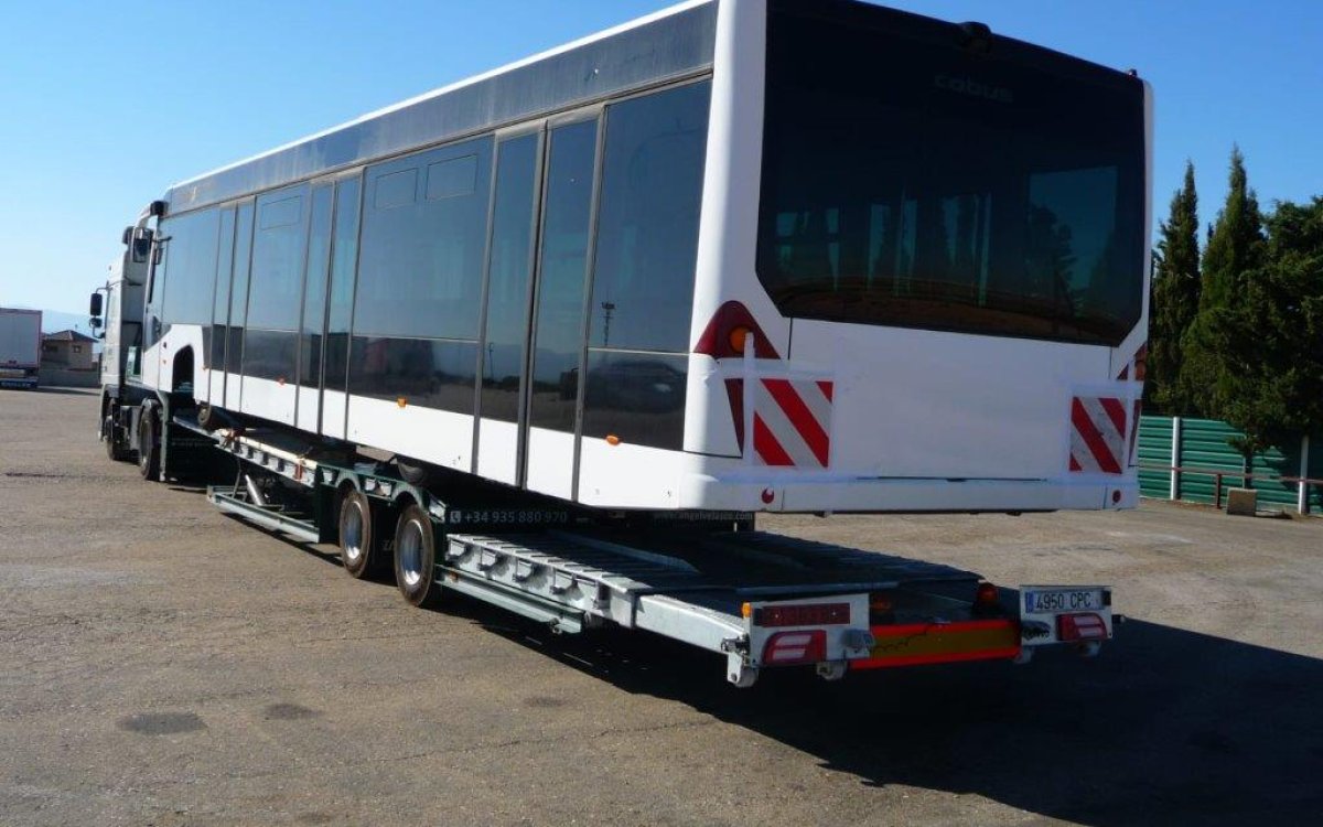 Bus-Carrier Gondola.